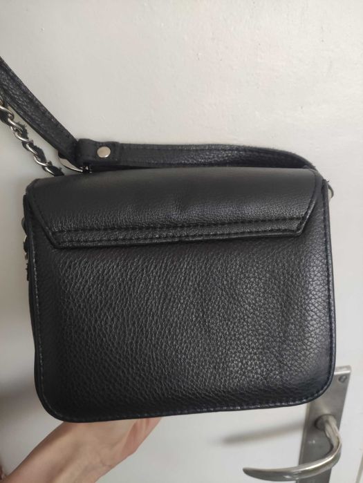 Дамска чанта от естествена кожа