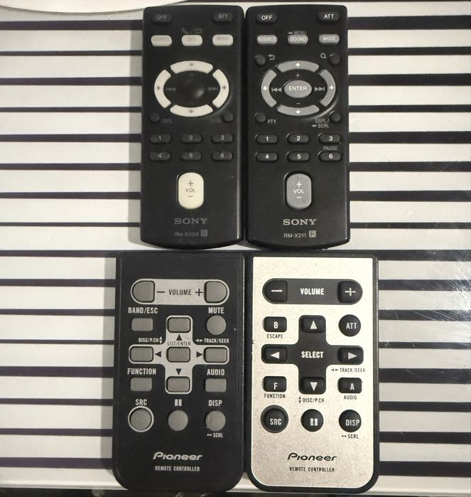 Дистанционни Кар аудио PIONEER 15€ SONY RM X 151, 211,304 15€ за брой