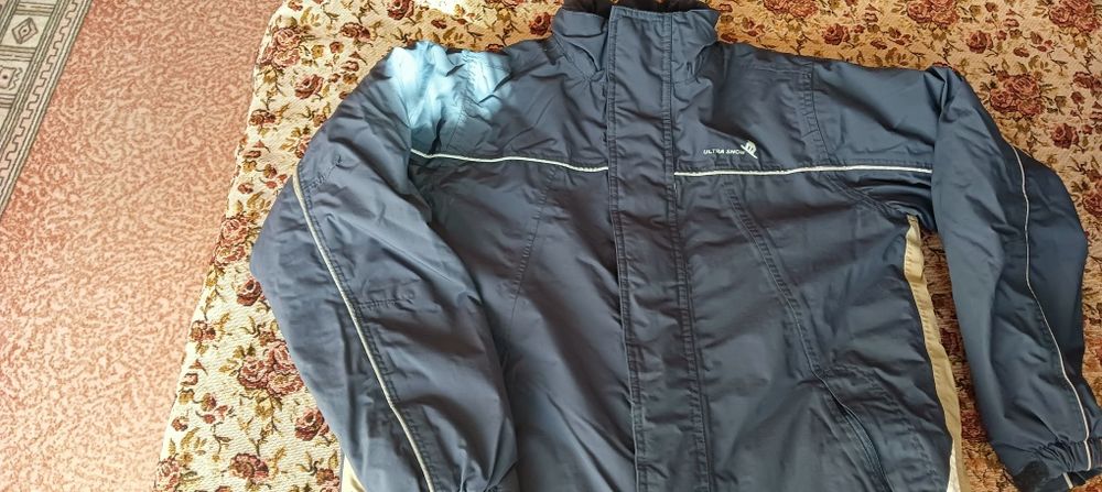 Дебело яке за момче