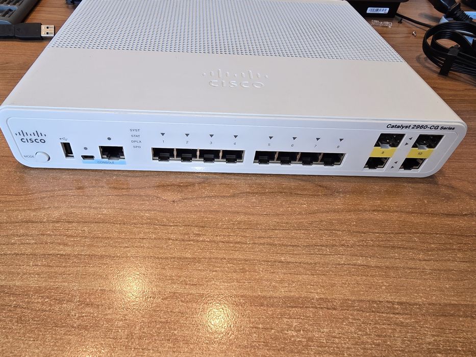 Switch Cisco Catalyst 2960-CG