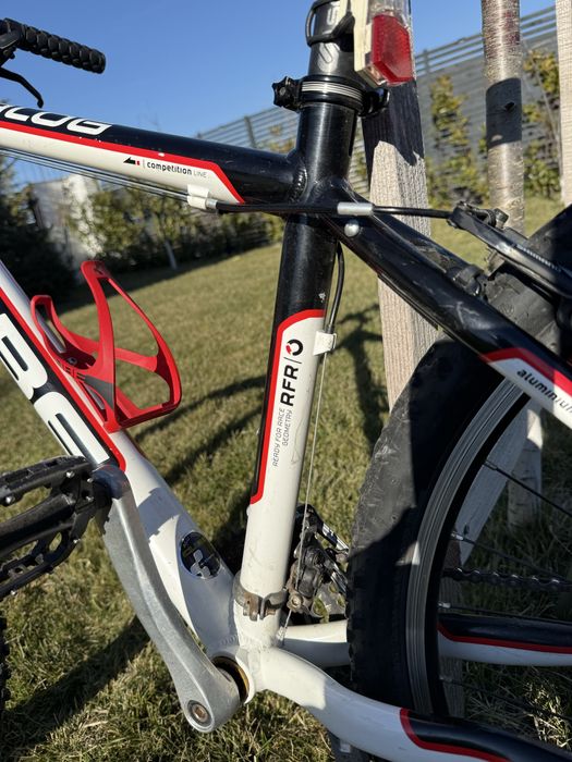 Bicicleta Cube Analog