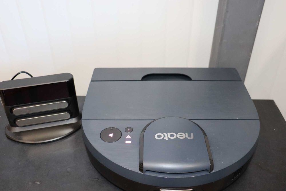 Мощна прахосмукачка робот Neato Robotics D8, Lidar,  100мин., Alexa