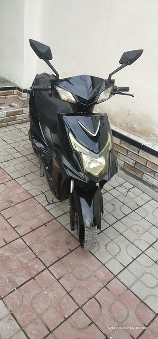 Elektro skuter sotiladi