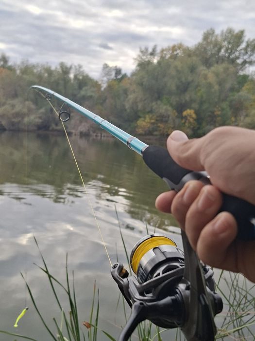 Продам спиннинг новый в отличном состоянии