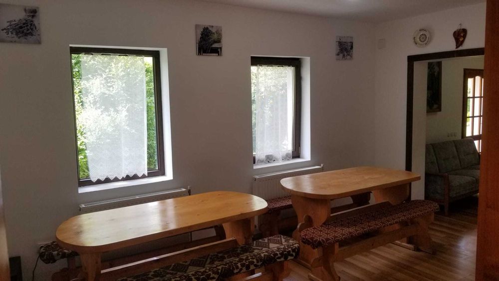 Cabana cu ciubar la Vl Draganului