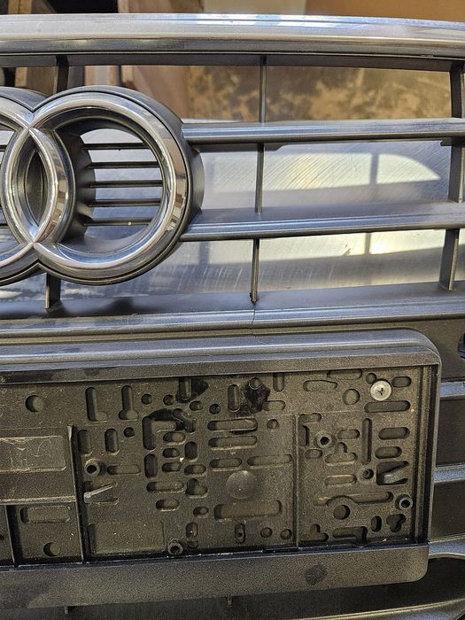 Решетка за  Audi A4 b8.5 quatrro OEM