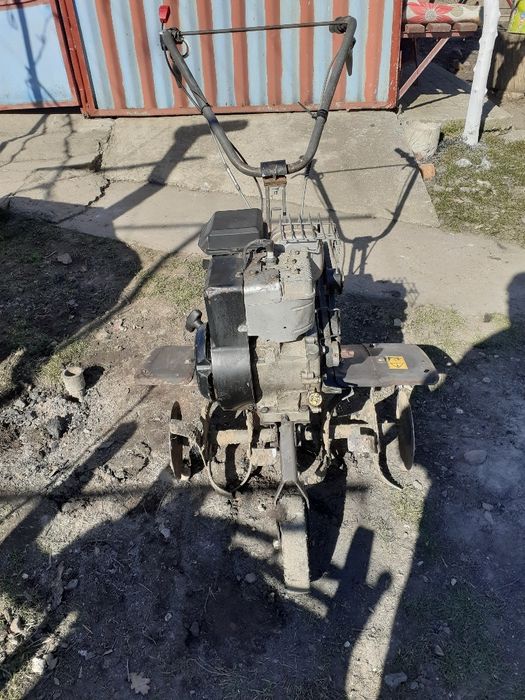 Vând motocultor Ămerican Bridge Stratton