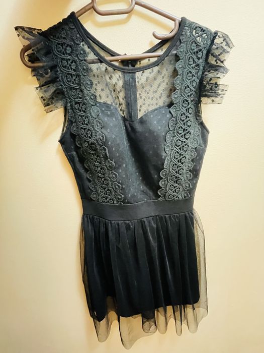 Елеганта дамска рокля, размер XS/S