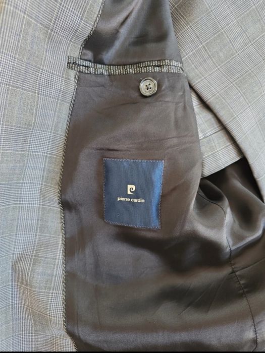 Costum barbatesc Pierre Cardin