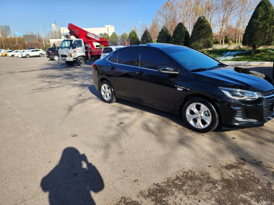 Onix premier 2 plus sotiladi