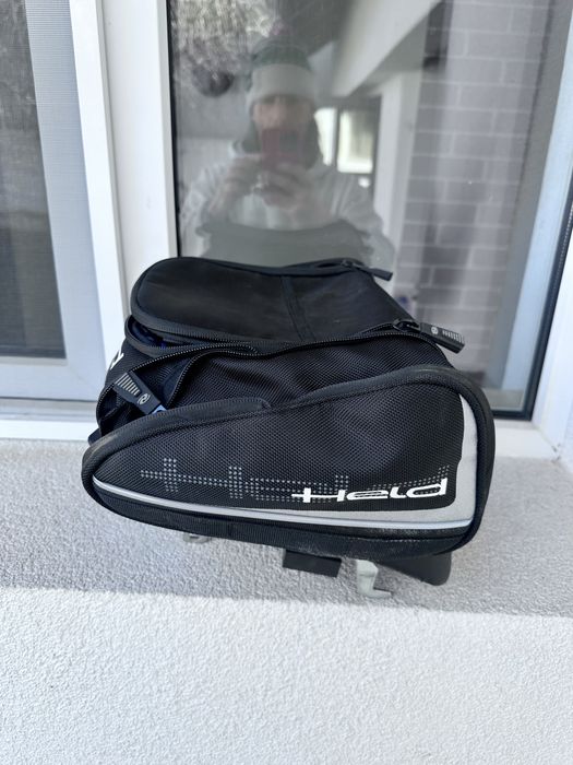 Sa scaun Yamaha fz8 cu granta Held