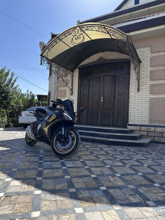 Moto ducati ponigali v2 sotiladi