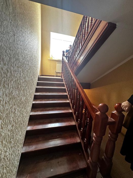 Продам Лестницу в отличном состоянии