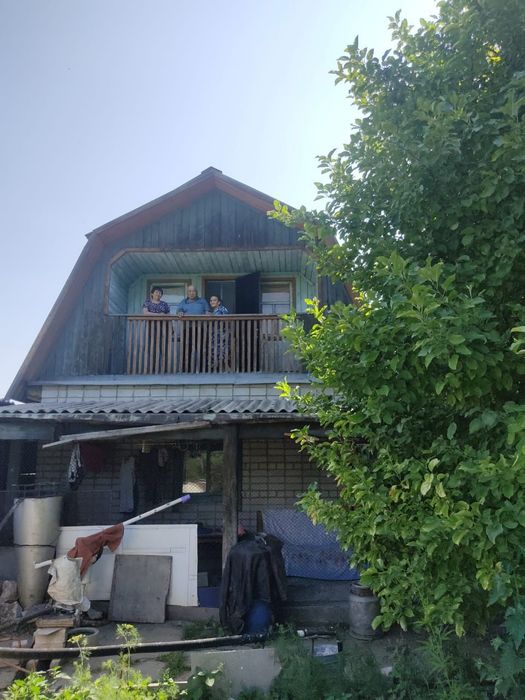 Продам Дачу на  Бобровке-4 +Мерседес 180с