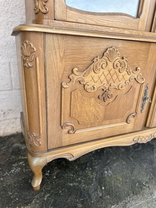 Ретро бюфет  витрина от две части