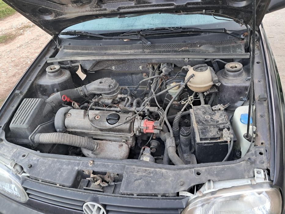 Golf 3 бензин1.6