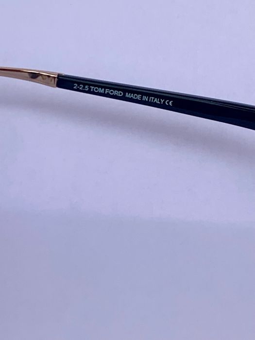 ЛУКСОЗНИ Tom Ford Eva TF374 - Емблематичен модел (Като нови!)