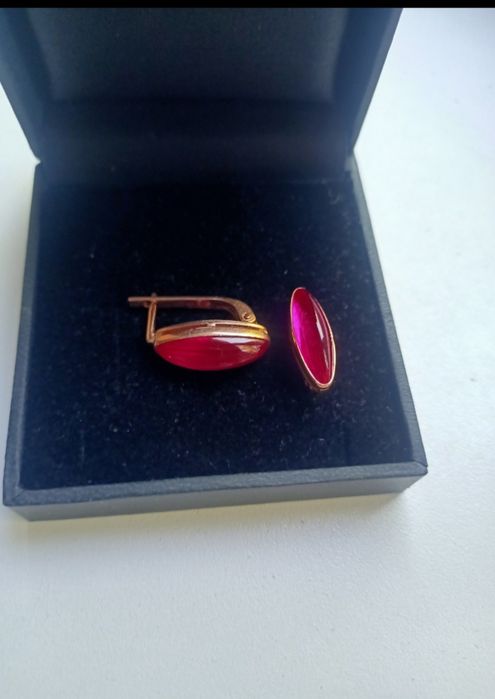 Продам серьги 583 пробы