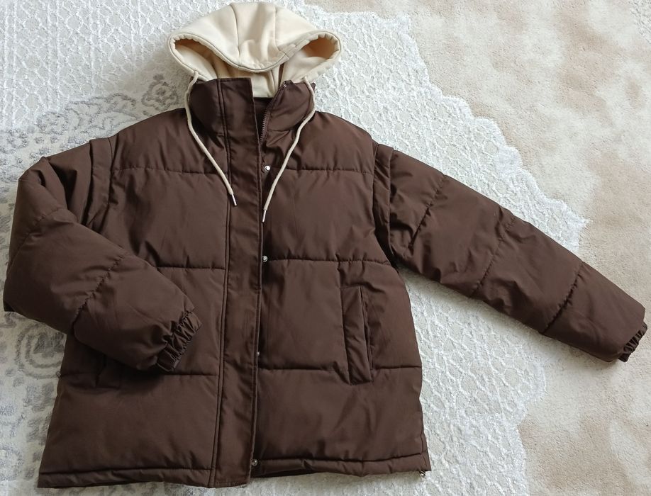 Продам куртку на размер 44-46