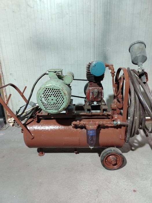 Compresor aer 220v perfect funcțional