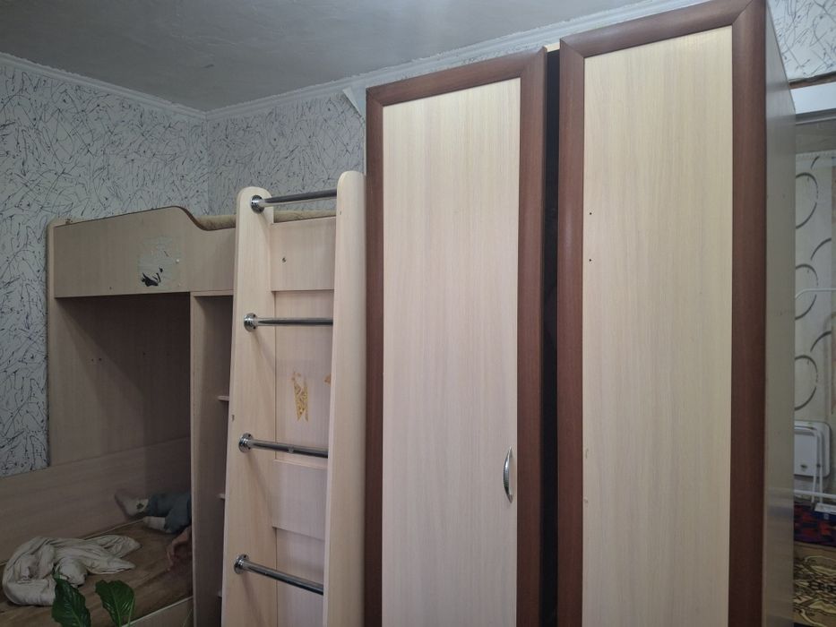 Продам стенку торг