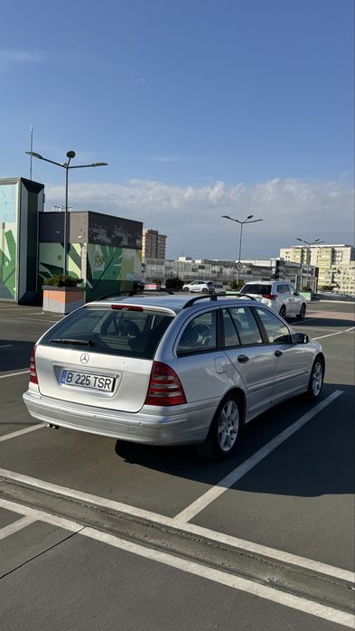 MERCEDES-BENZ C-Class 2005 — imagine 3