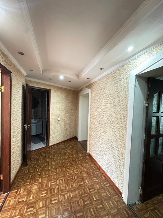 Продам квартиру 3 комнатную.