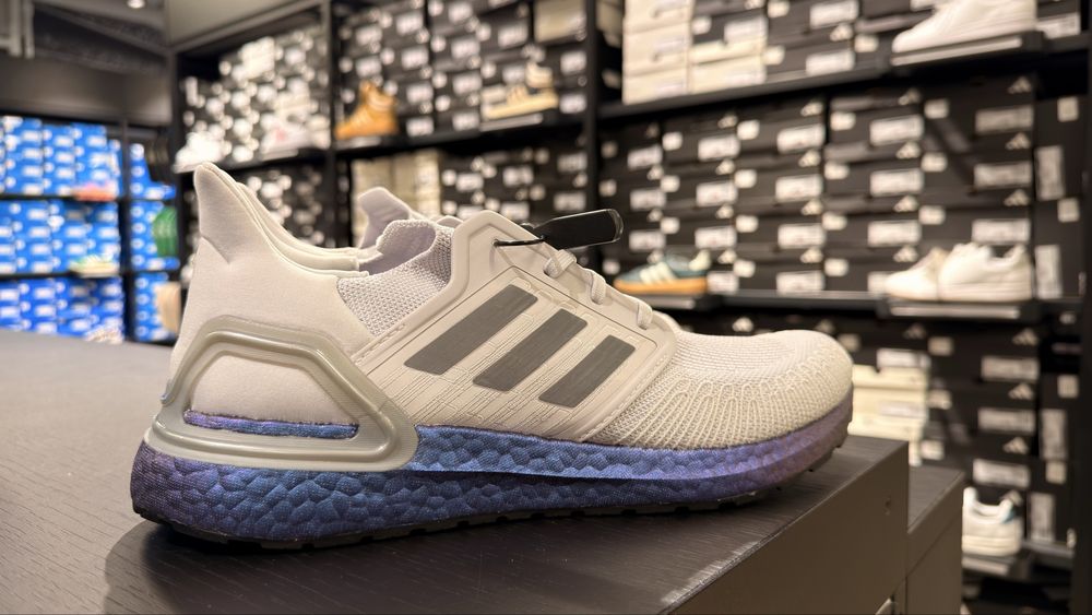Adidas Ultraboost 20 originali la cutie , noi , nr 41.1/3 si 46