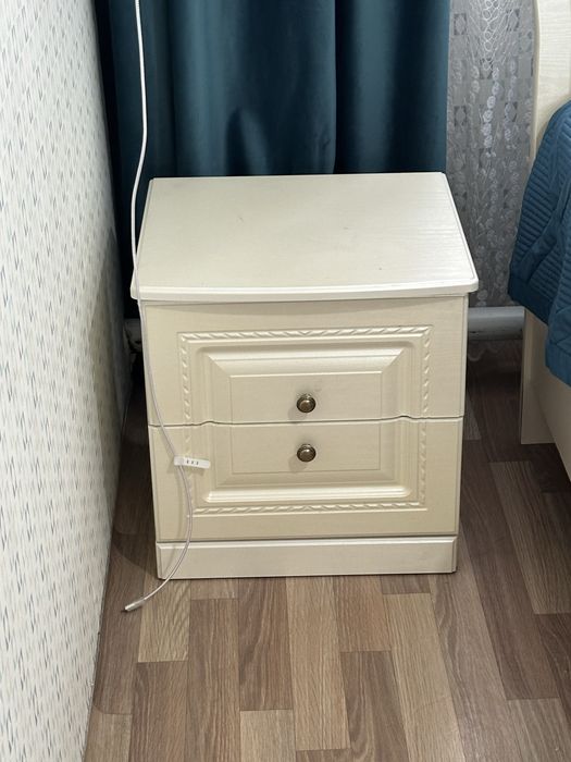 Продам,спальный гарнитур