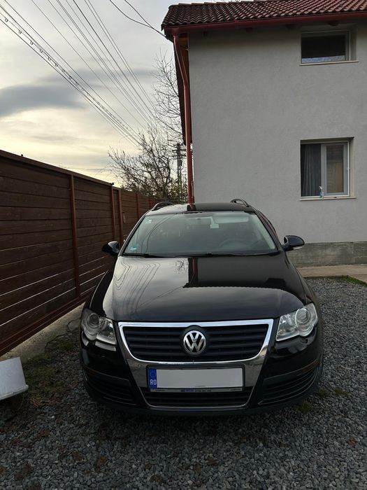 Vând VW Passat B6 (2010) – 2.0 TDI Common Rail – Proprietar – Navigați