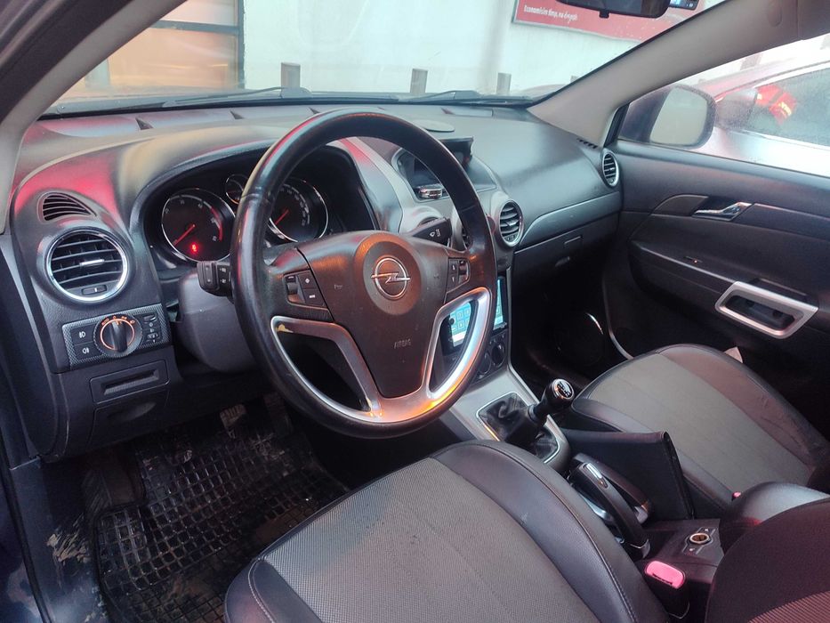 Se vinde Opel Antara 4x4 2dizel  2007 150cp cutie manuală