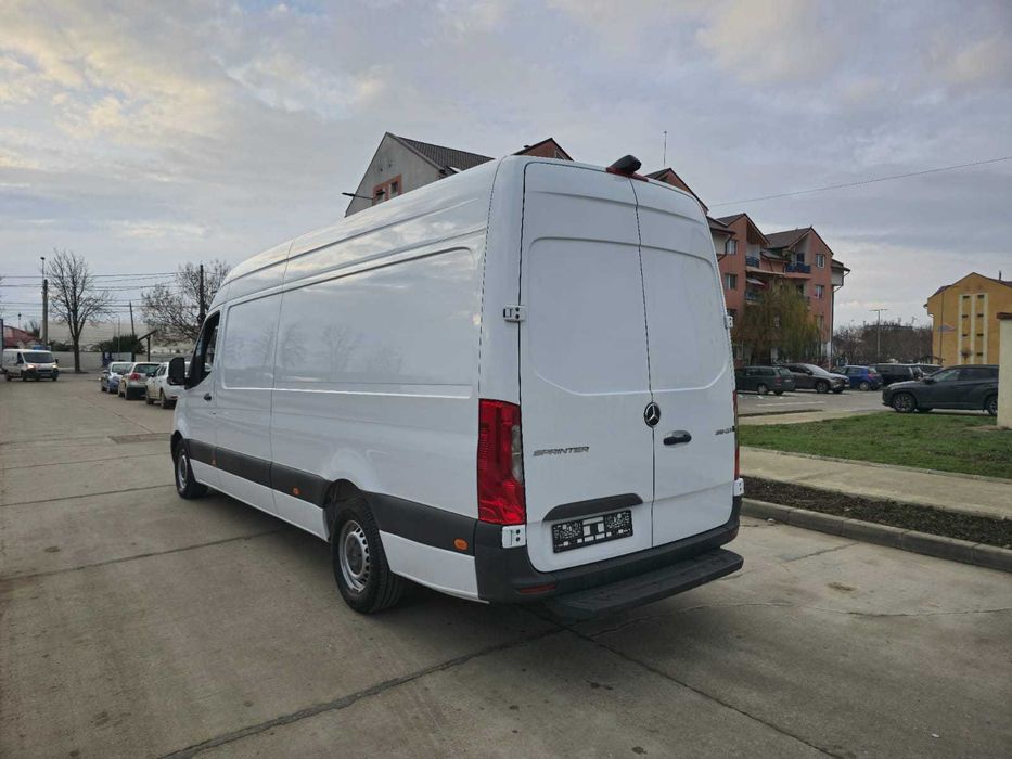 Mercedes - Benz Sprinter 319 Bluetec