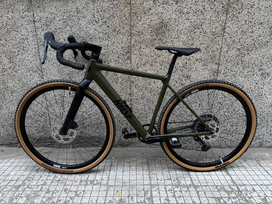 Rose Backroad Al Gravel/Shimano GRX RX820 1x12/Carbon Fork