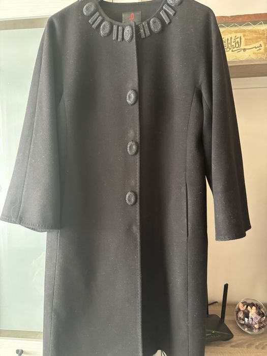 Поодам верхнию одежду