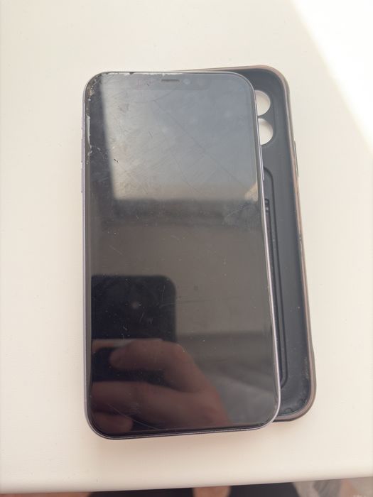 Продам Iphone 11 64 GB