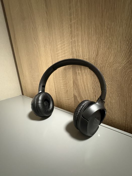 Беспроводные наушники JBL Tune 520BT (в идеале)