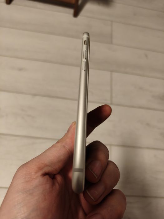 iPhone 8 Alb 128gb impecabil