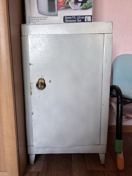 Продам металисеский сейф