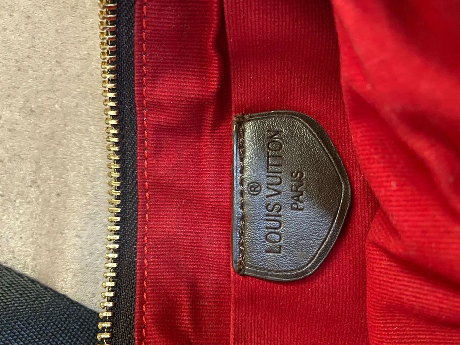 Geantă LV model Multi Pochette Accessoires cu baretă lată neagră