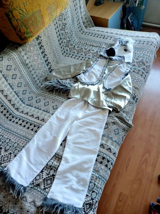 Продам новогодний костюм лошади