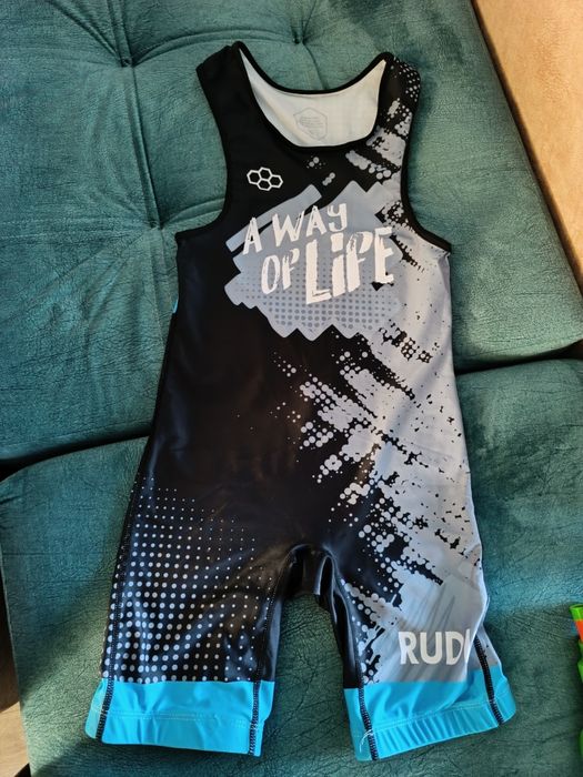 Продам бутцы для борьбы и туника