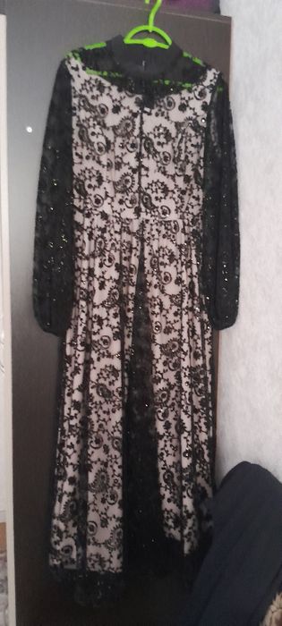 Продам платье не дорого