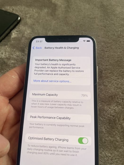 Iphone X - 256GB (бял)