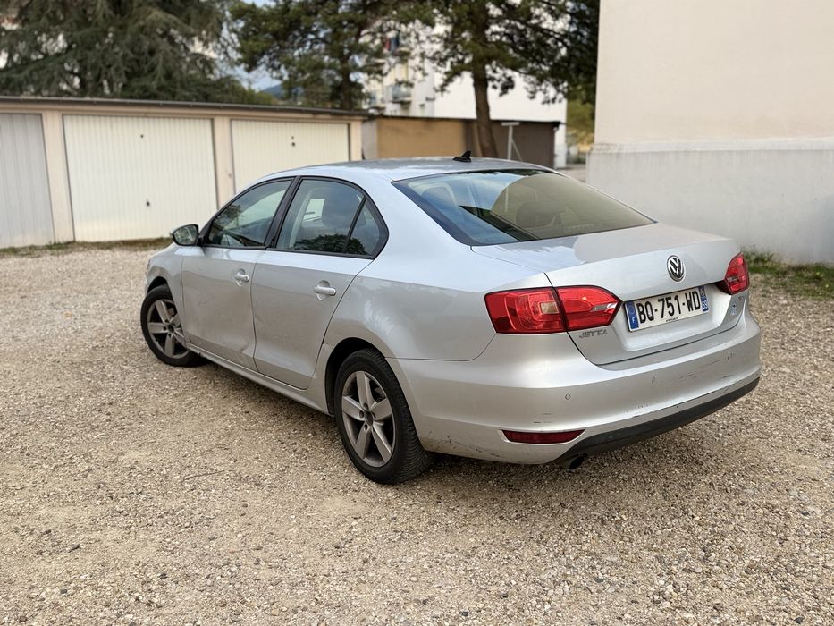 VOLKSWAGEN Jetta 2011 — imagine 2