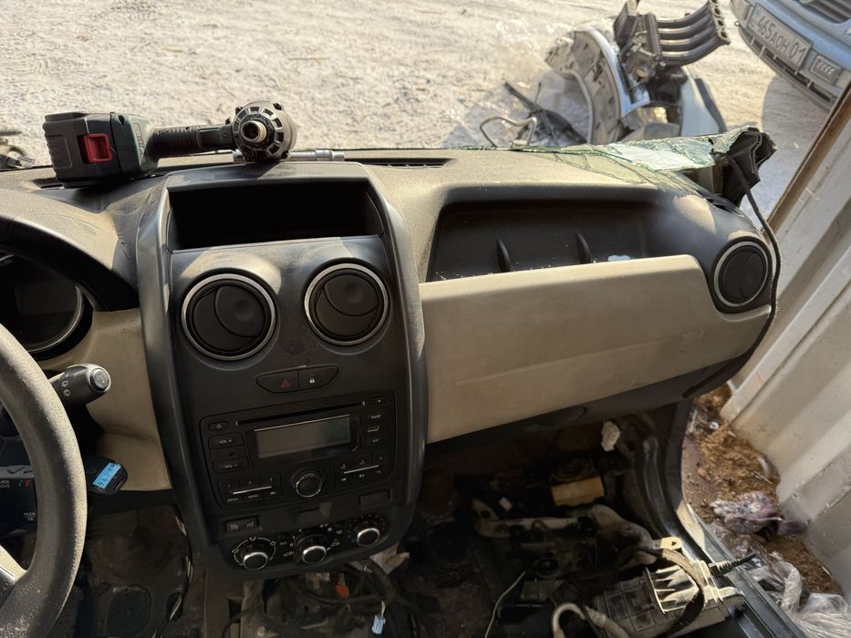 Торпеда, панель на Рено Дастер Renault Dastur