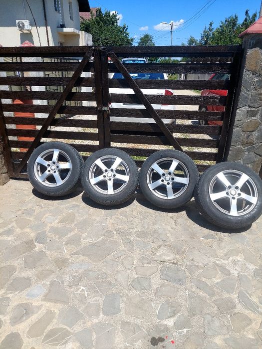 4 jante aliaj cu anvelope iarna Dunlop 205/60/16,mercedes b classe/16