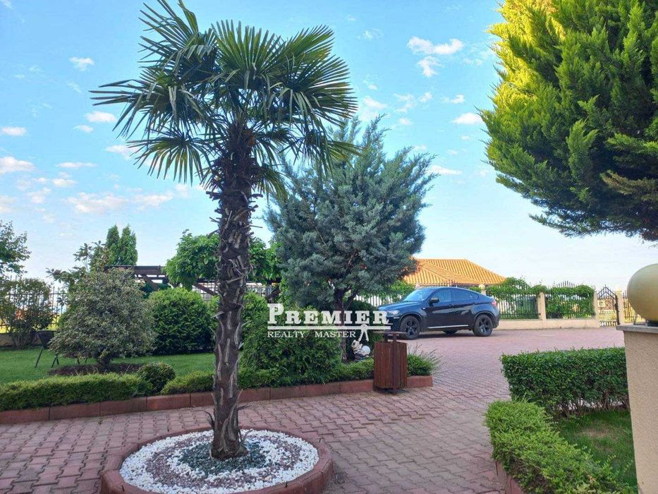 Продава се вилата между морето и планината! в Кошарица