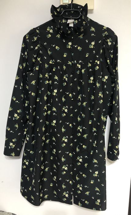 Rochie neagra h&m marime M rochie neagra cu floricele galbene h&m noua