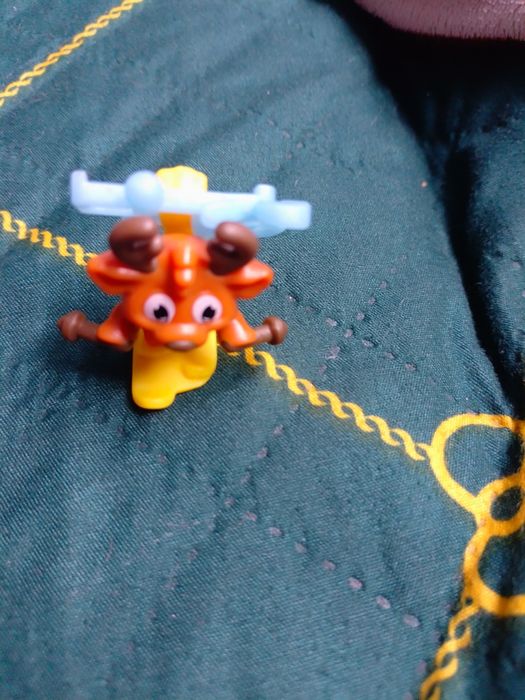 Оленёнок из киндеров 2026 новый год