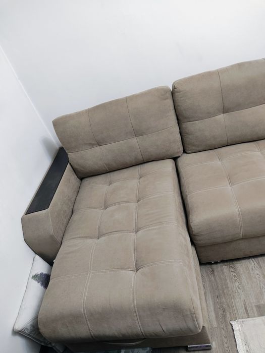Продам диван угловой 300х140см